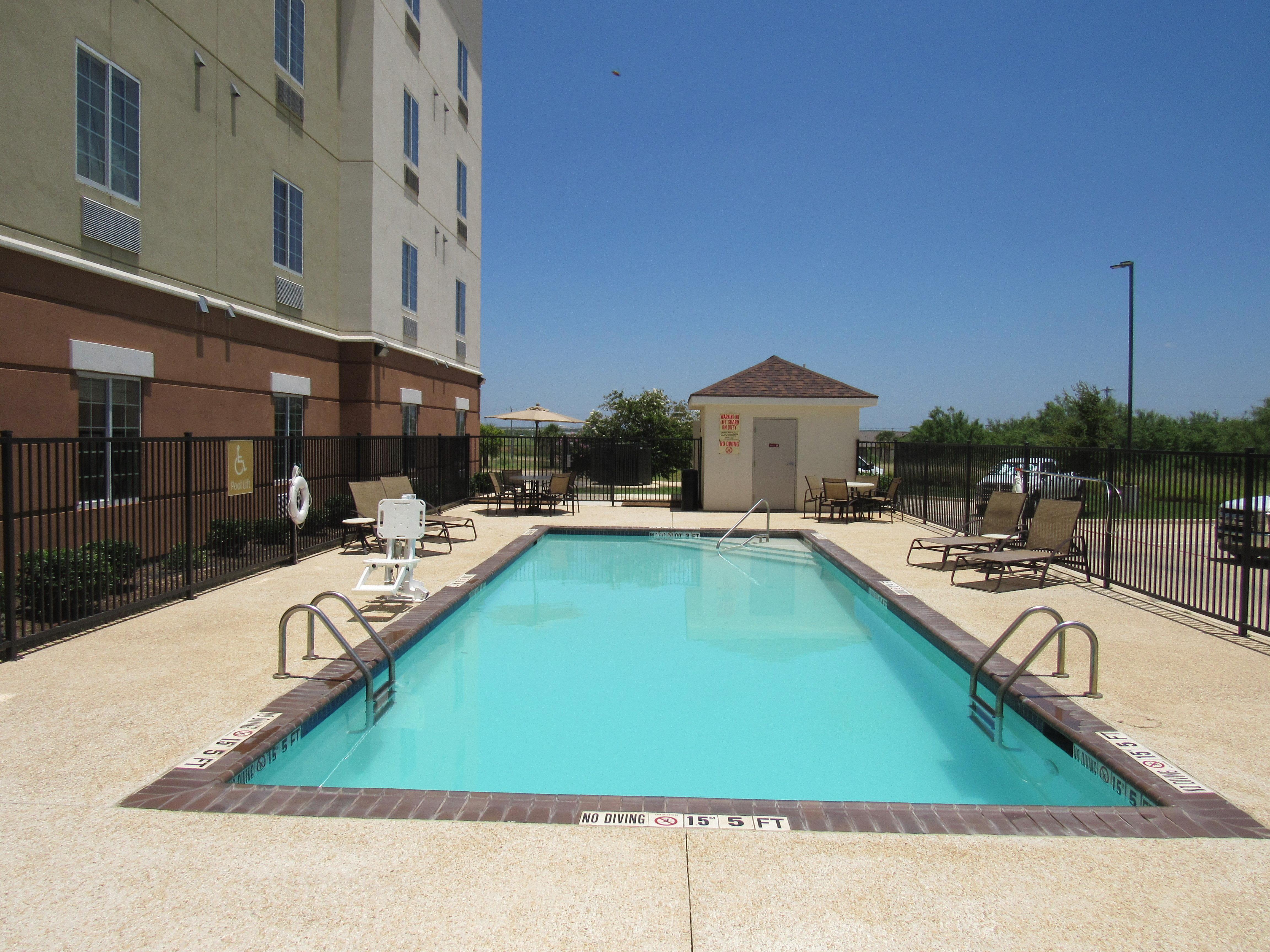 Candlewood Suites Cotulla By Ihg Exterior photo